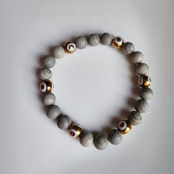 Gaspe Zebra Beaded Bracelet - Picture 4 of 4